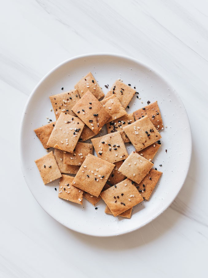 Gluten-Free Low-Carb Almond Crackers